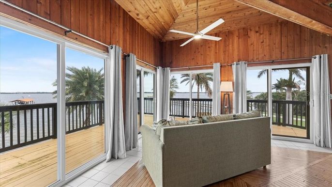 Interior, Living room, Water, Wooden Beams, Wooden Ceilings, Wood Texture Flooring, Wooden Walls