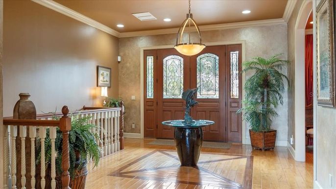 Interior, Pendant Lights, Recessed Lighting, Wood Texture Flooring