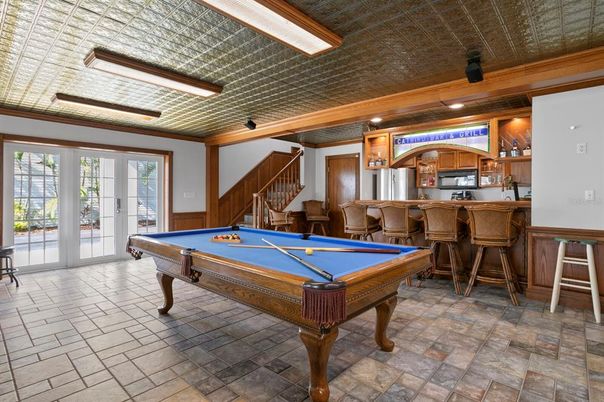Billiard Table, Game Room, Interior