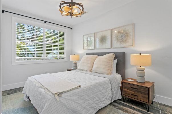 Bedroom, Interior, Pendant Lights, Wood Texture Flooring