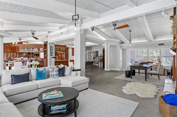 Dining room, Interior, Living room, Pendant Lights