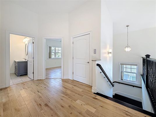 Interior, Pendant Lights, Wood Texture Flooring
