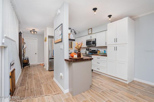 Interior, Kitchen, Stainless Steel Appliances, Wood Texture Flooring