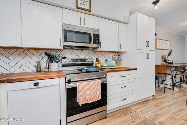 Interior, Kitchen, Stainless Steel Appliances, Wood Texture Flooring