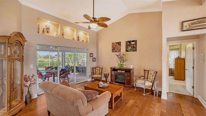 Dining room, Interior, Living room, Wood Texture Flooring