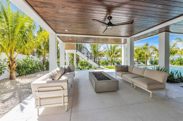 Exterior, Wooden Ceilings