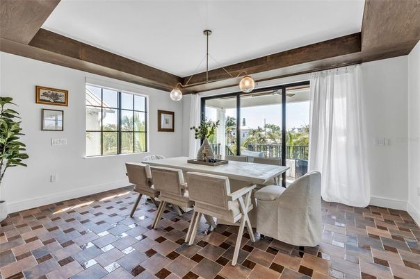 Dining room, Interior, Pendant Lights