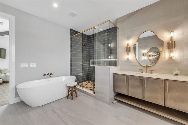 Bathroom, Dual Sink Vanities, Free Standing Baths, Glass Shower, Interior, Recessed Lighting