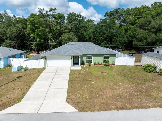 Attached, Backyard, Exterior, Facade, Ranch