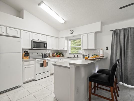 Interior, Kitchen, Stainless Steel Appliances