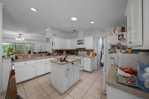 Interior, Kitchen, Recessed Lighting