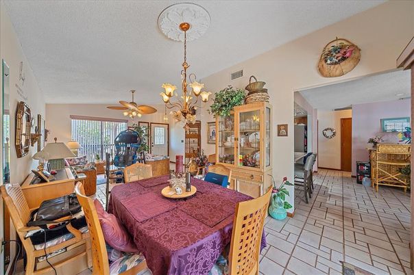 Chandelier, Dining room, Interior