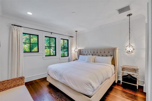 Bedroom, Interior, Pendant Lights, Recessed Lighting, Wood Texture Flooring