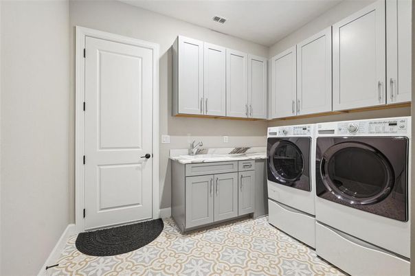 Interior, Washer
