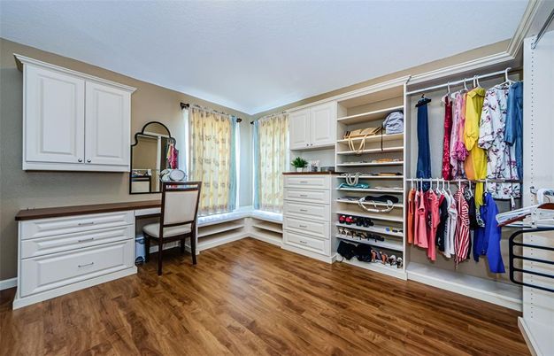 Interior, Walk-in Closets, Wood Texture Flooring