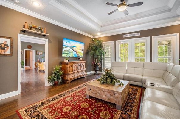 Interior, Living room, Recessed Lighting, Wood Texture Flooring