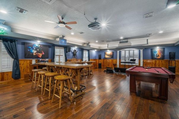 Billiard Table, Game Room, Interior, Recessed Lighting, Wood Texture Flooring