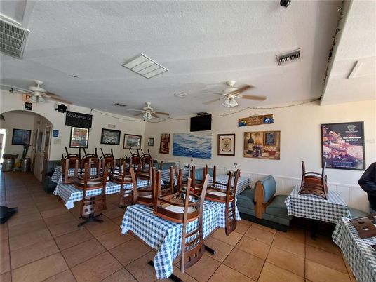Dining room, Interior