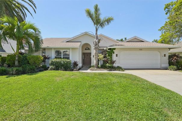 Attached, Backyard, Exterior, Facade, Ranch