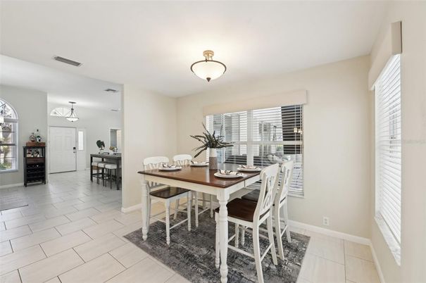 Dining room, Interior