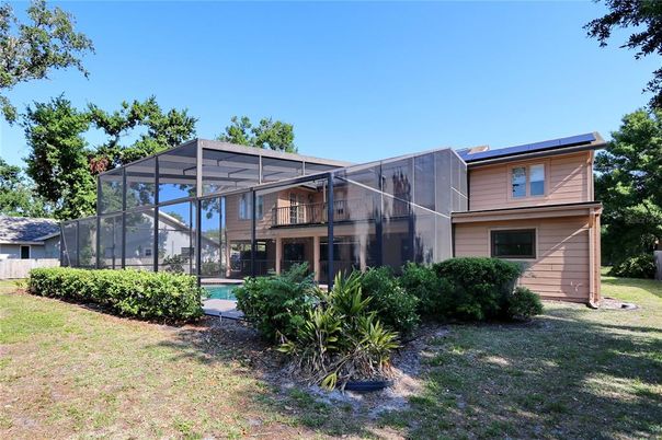 Backyard, Exterior, Facade, Solar Panels, Modern