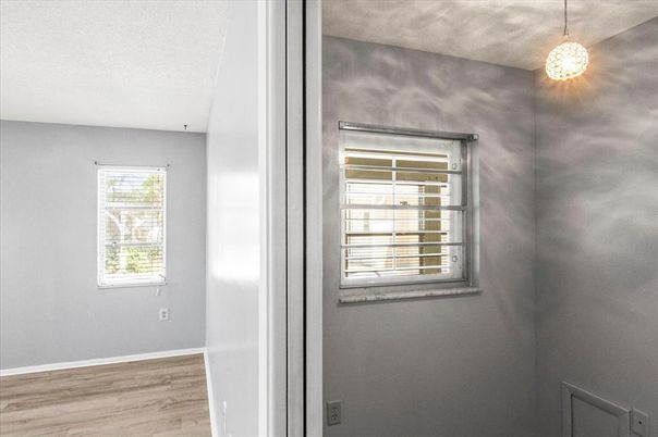 Empty room, Interior, Pendant Lights, Wood Texture Flooring