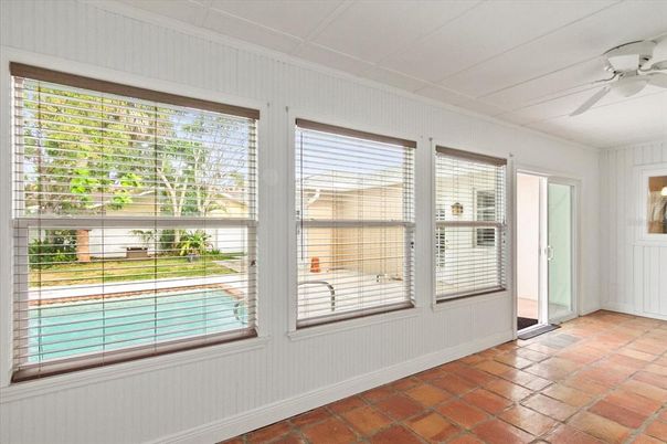 Empty room, Interior, Sun Room