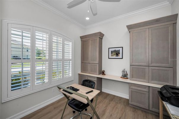 Home Office, Interior, Recessed Lighting, Wood Texture Flooring