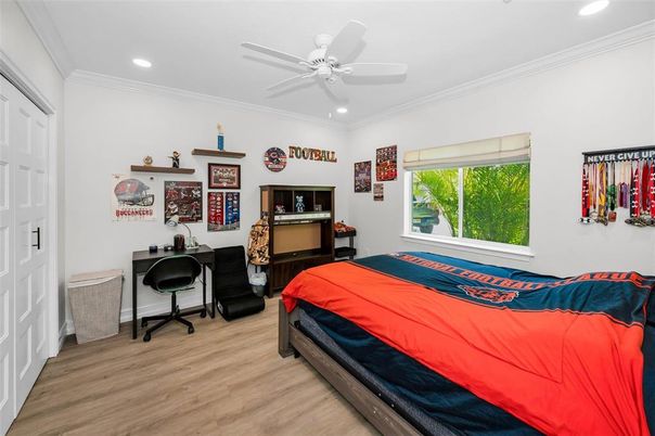 Bedroom, Home Office, Interior, Recessed Lighting, Wood Texture Flooring