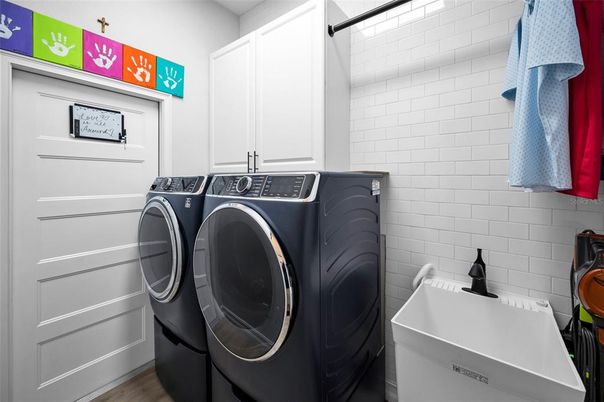 Interior, Washer