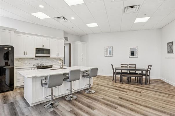 Dining room, Interior, Kitchen, Recessed Lighting, Wood Texture Flooring