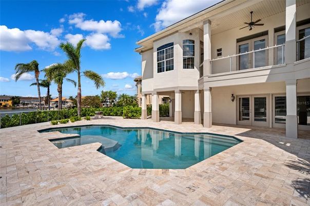 Exterior, Pool, Water
