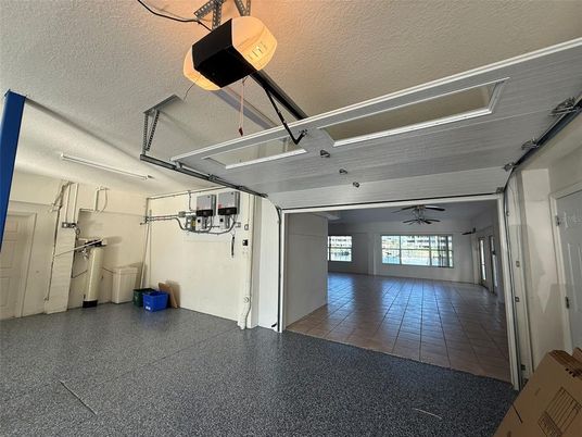 Garage, Interior