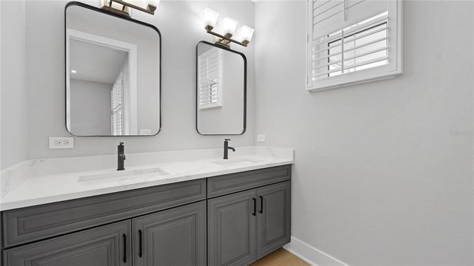 Bathroom, Dual Sink Vanities, Interior