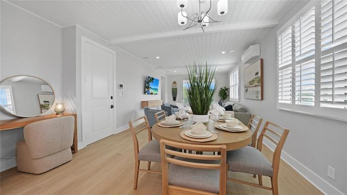 Chandelier, Dining room, Interior, Recessed Lighting, Wood Texture Flooring