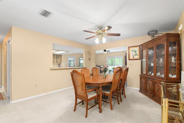 Dining room, Interior