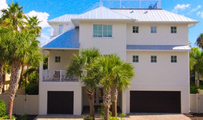 Attached, Exterior, Facade, Farmhouse