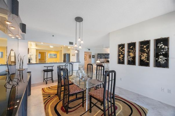 Dining room, Interior, Kitchen, Pendant Lights, Recessed Lighting