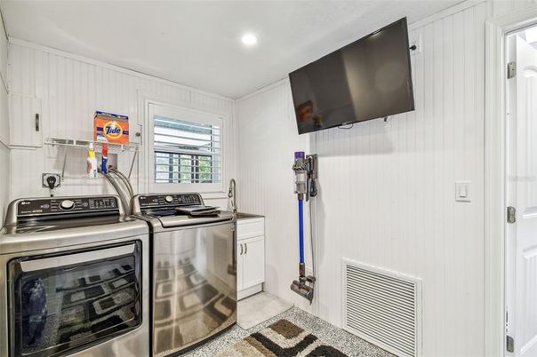 Interior, Recessed Lighting, Washer