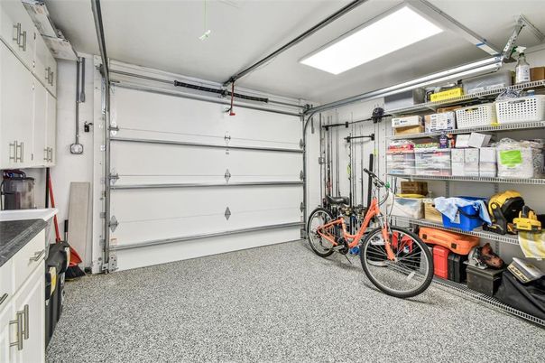 Garage, Interior