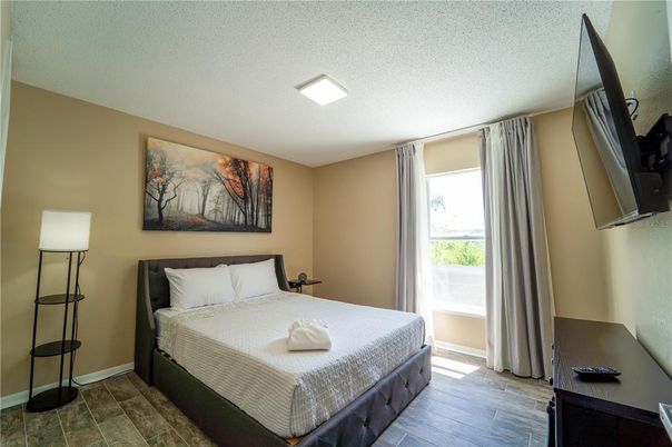 Bedroom, Interior, Recessed Lighting, Wood Texture Flooring