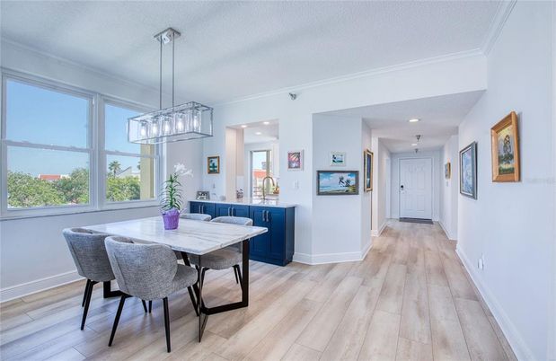 Dining room, Interior, Pendant Lights, Recessed Lighting, Wood Texture Flooring
