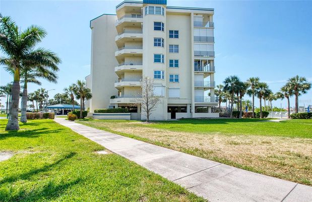 Backyard, Exterior, Facade, Condo Building