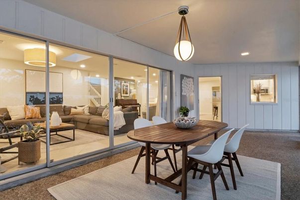 Dining room, Interior, Living room, Pendant Lights, Recessed Lighting