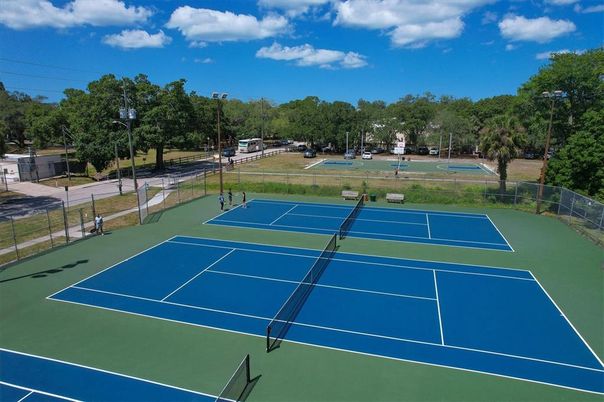 Exterior, Tennis Courts