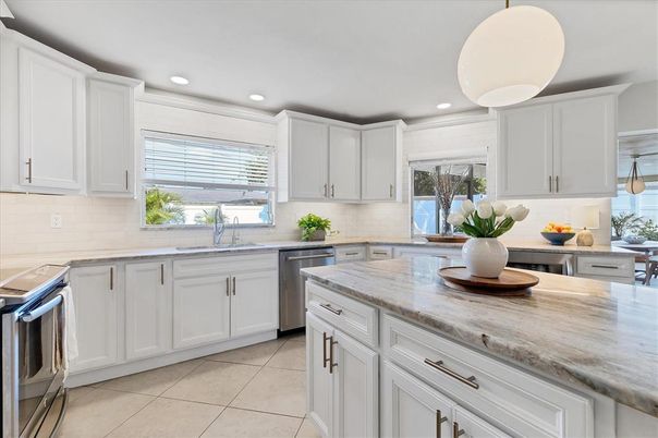 Interior, Kitchen, Pendant Lights, Recessed Lighting, Stainless Steel Appliances