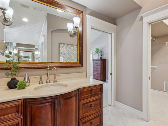 Bathroom, Interior, Recessed Lighting