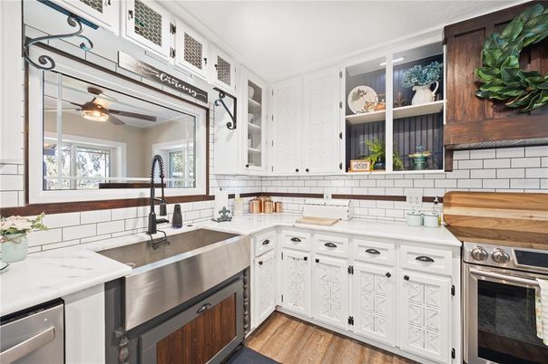 Interior, Kitchen, Stainless Steel Appliances, Wood Texture Flooring