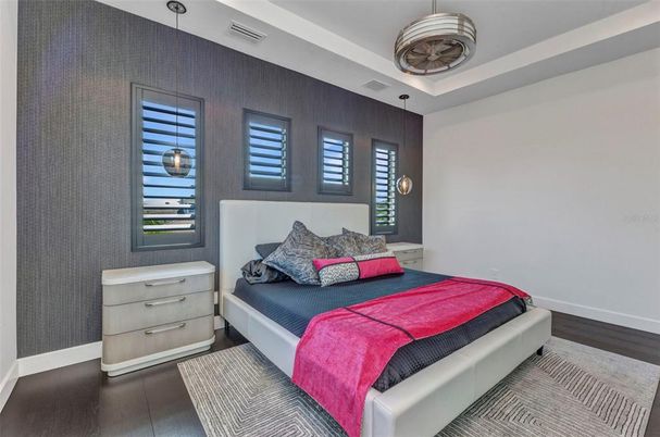 Bedroom, Interior, Pendant Lights, Wood Texture Flooring