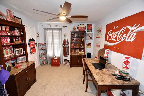 Home Office, Interior
